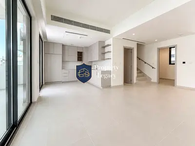 Corner | Ready | Close to Pool