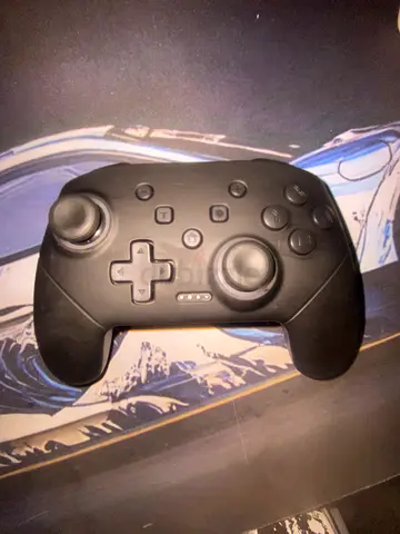 Nintendo Switch Pro Controller - Black (Good Condition)