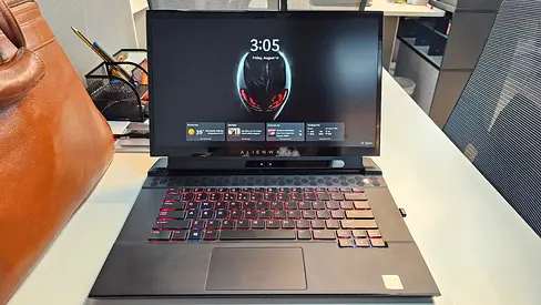 Alienware m15 r2 gaming laptop for sale POWERFULL GAMING MACHINE