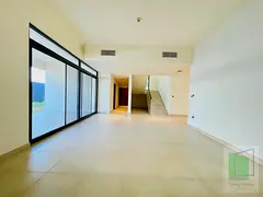 Luxury 5BR Villa | High‑End Finishing | West Yas |