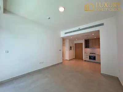 Exclusive | Stunning Unit | Vacant