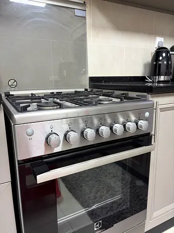 Cooking range