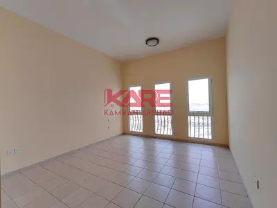 LARGE 2 BEDROOM CLOSE TO PAVILION