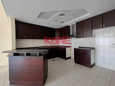 LARGE 2 BEDROOM CLOSE TO PAVILION