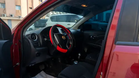 2019 Nissan VERSA 照片 9