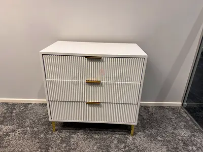Drawers Stand - white and gold