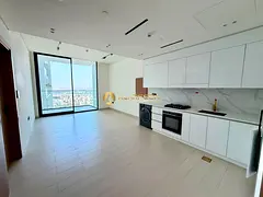 Modern | Smart Home | Fitted Kitchen | Call Now