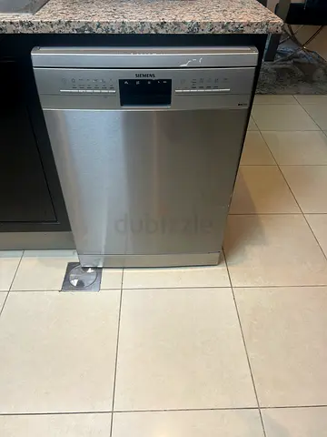 Siemens stainless steel freestanding dishwasher - perfect condition