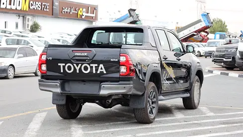 2026 Toyota HILUX — миниатюра 4