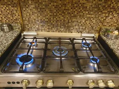 Stainless Steel 5-Burner Gas Hob in Good Working Condition