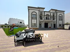 Huge 6 BR Villa l Prime location l Upgraded
