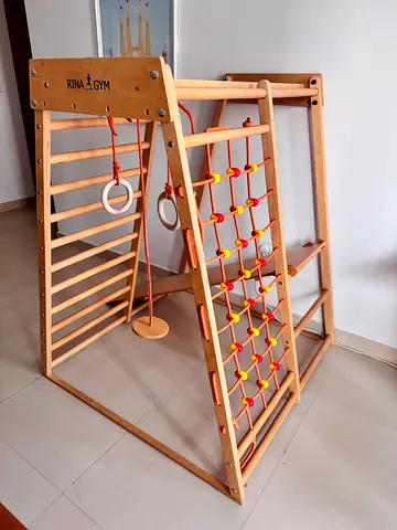 RINAGYM Indoor Climbing Gym / Playground for Kids – Excellent Condition