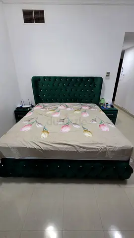 Bed set with mattress