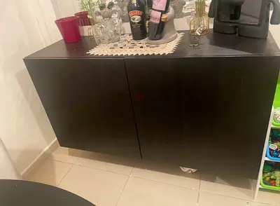 Kitchen cabinet