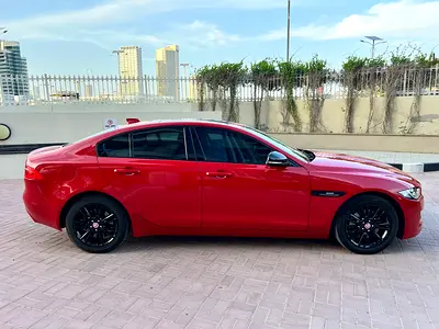 2019 Jaguar XE 照片 6