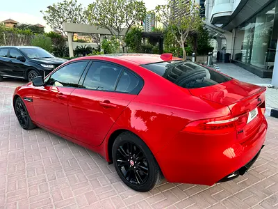 2019 Jaguar XE 照片 3