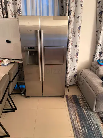 Bosch Series 8 Side By Side Refrigerator Freezer With Water Dispenser and Ice Maker Same like New