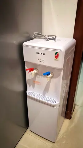 Brand New Krome Water Dispenser - Never Used