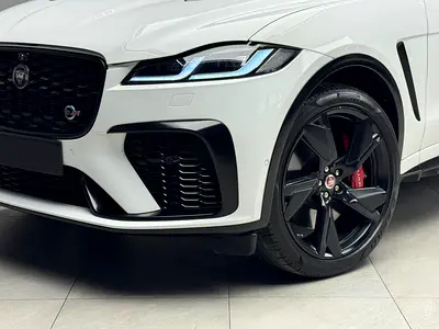 2021 Jaguar F-PACE — фото 4