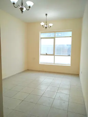 JASMINE TOWER : RENTAL INVESTMENT 1 BEDROOM HALL CLOSED KITCHEN FOR SALE