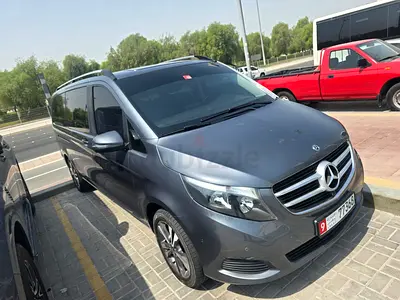MERCEDES BENZ V250 GCC GOOD CONDITION