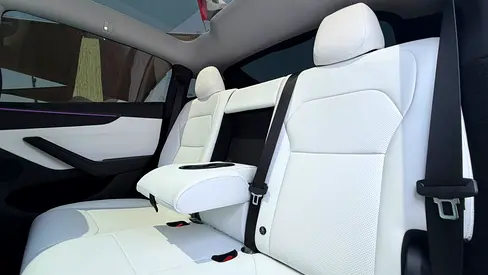 صورة 9 لـ 2025 Tesla MODEL Y