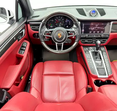 2020 Porsche MACAN photo 8