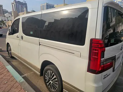 صورة 3 لـ 2020 Toyota GRANVIA