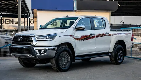 TOYOTA HILUX D/C 4WD 2.7 GLXS-G A/T | GCC | 2026
