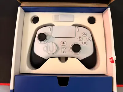 Razer Wolverine V2 Pro Wireless Controller – PS5 / PC