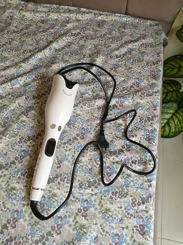 Portable electric hair curler / styler - used