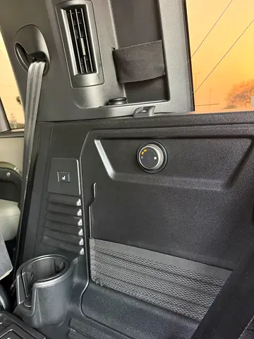 Land Rover Defender 110 SE P400, миниатюра 15