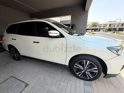 2018 Nissan Pathfinder SL | American Specs | Well Maintained
