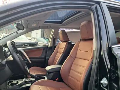 صورة 10 لـ 2016 Toyota RAV 4