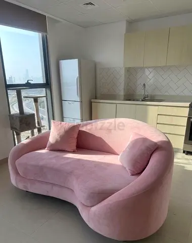 Curved Pink Velvet 2-Seater Sofa — Good Condition and optional side chair