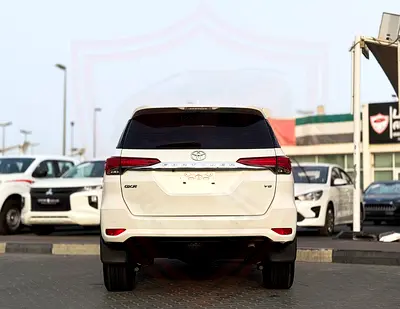 Toyota Fortuner GXR, миниатюра 5