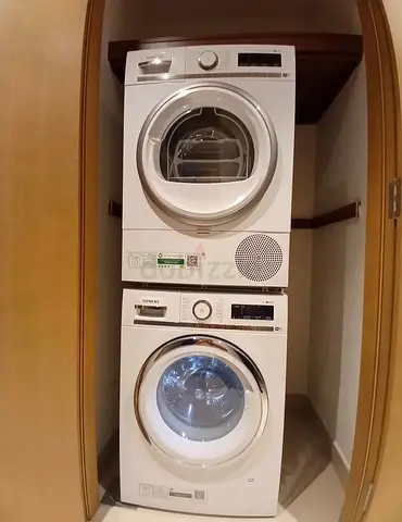Brand Siemens iQ700 Separate Washer 9 kg Dryer 9 kg with WiFi Smart Connect