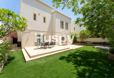 Vacant | Close to Amenities | Furnished
