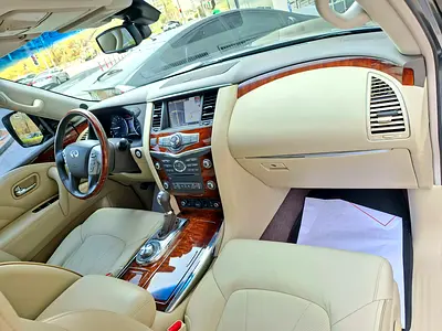 2017 Infiniti QX80 — фото 9