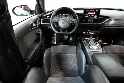 صورة 8 لـ 2018 AUDI RS6