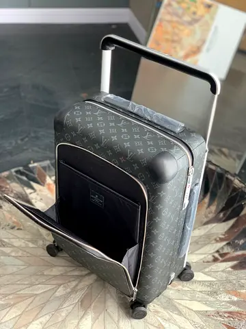 Louis Vuitton Horizon