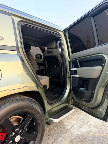 Land Rover Defender 110 SE P400, миниатюра 10