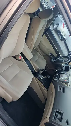 2010 Honda CIVIC thumbnail 12