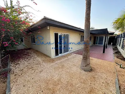 MAIN BEACH ROAD COMMERCIAL VILLA 3BR MAIDS PRIVATE GARDEN INDEPENDENT VILLA
