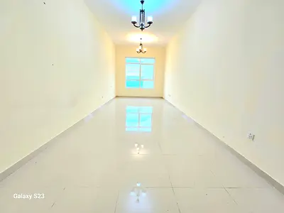 VERY SPACIOUS 1 BEDROOM APARTMENT AT THE MAIN LOCATION READY TO MOVE.