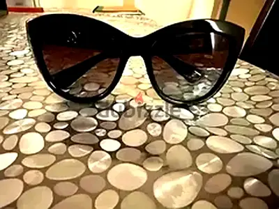 Dolce & Gabbana sunglass in neat condition