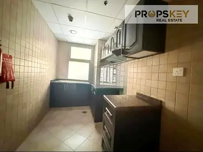 Spacious 1 BHK Apartment High Floor Ready To Move In || Viewing Posible