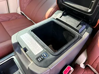 صورة 18 لـ 2015 Toyota PRADO