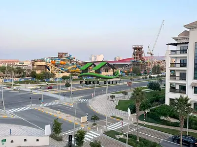 Hot Price Fully Furnished Premium Area Vacant Now