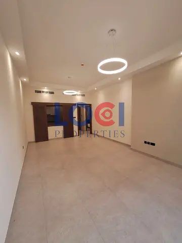 READY TO MOVE| BRAND NEW w. MAID ROOM | NEAR METRO